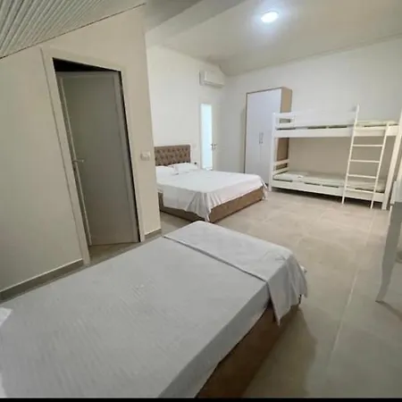 Vila Venezia Shëngjin